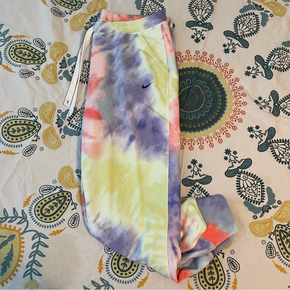 Nike Tie-Dye Sweatpants